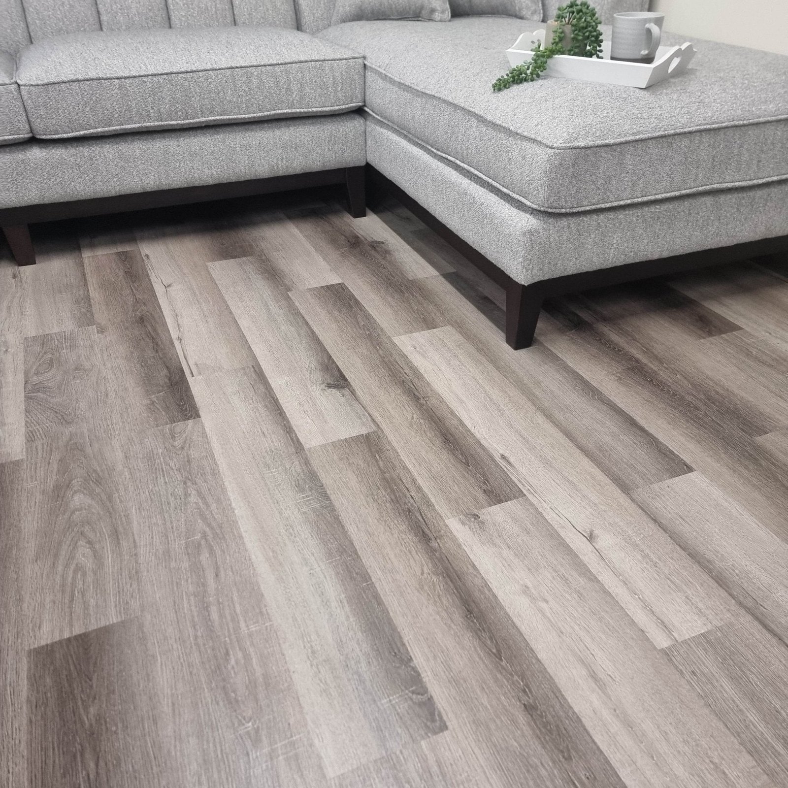 Self-Adhesive Wood Effect Vinyl Flooring Tiles - 36 PVC Planks, Easy Install, 5m² - UK Luxury Furniture